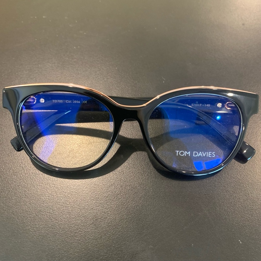 TOM DAVIES TD705 Col 2056 Black 
And Gold 51mm Ladies Cateye Glasses
